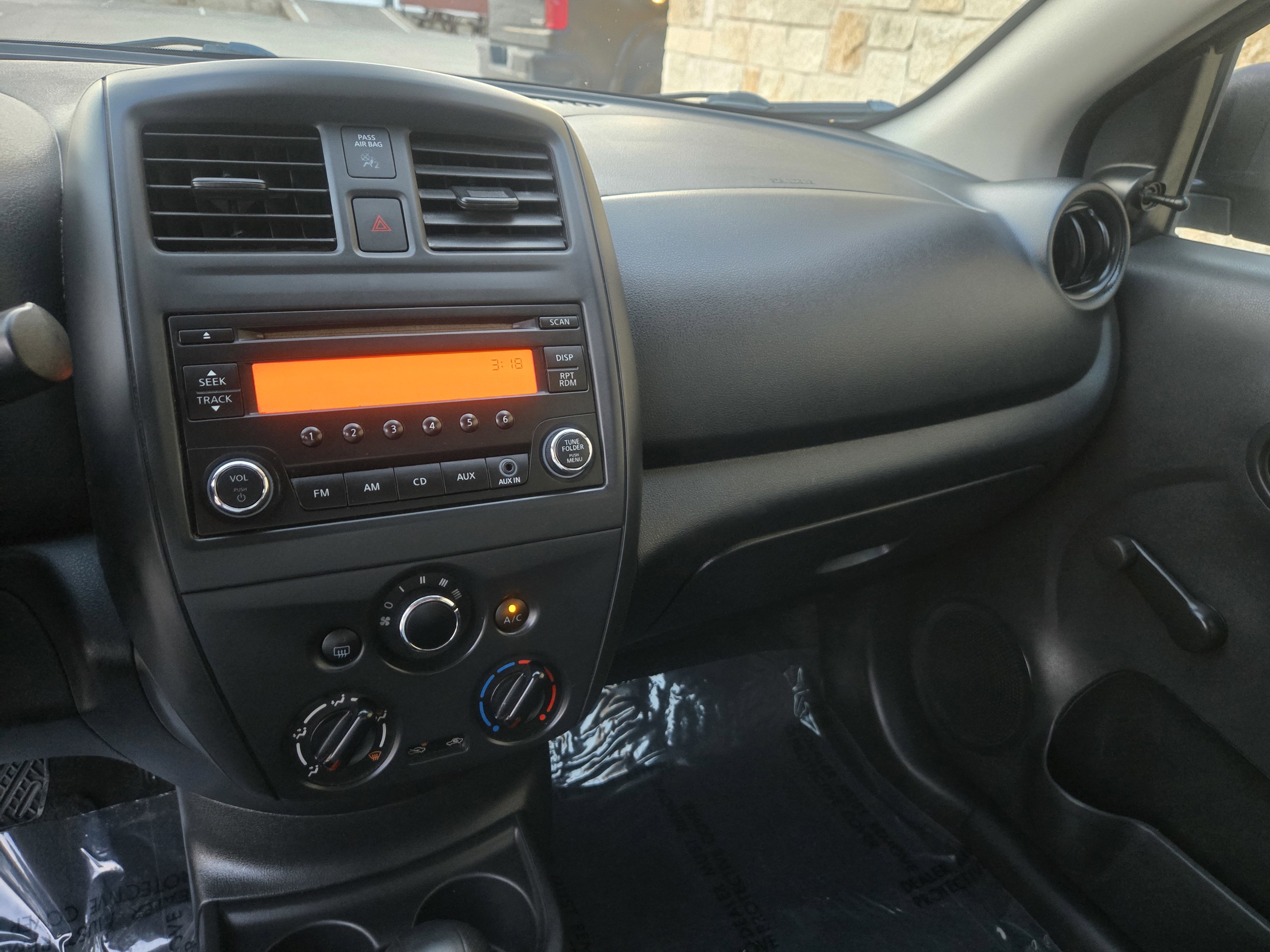 Used 2015 Nissan Versa S Plus image 13