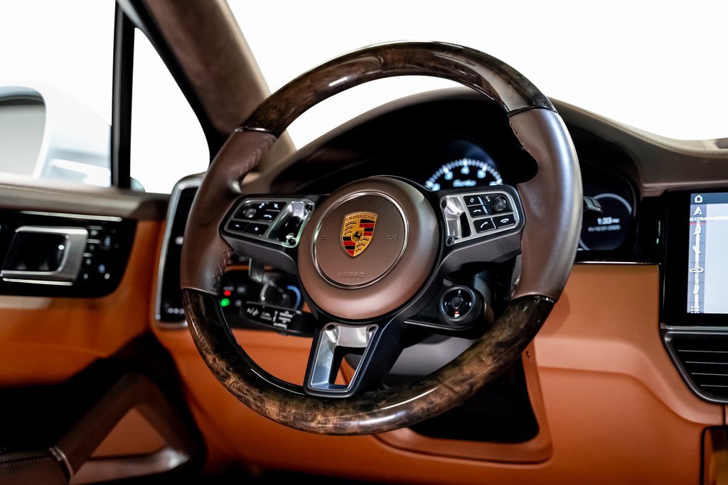 Used 2021 Porsche Cayenne Turbo image 39