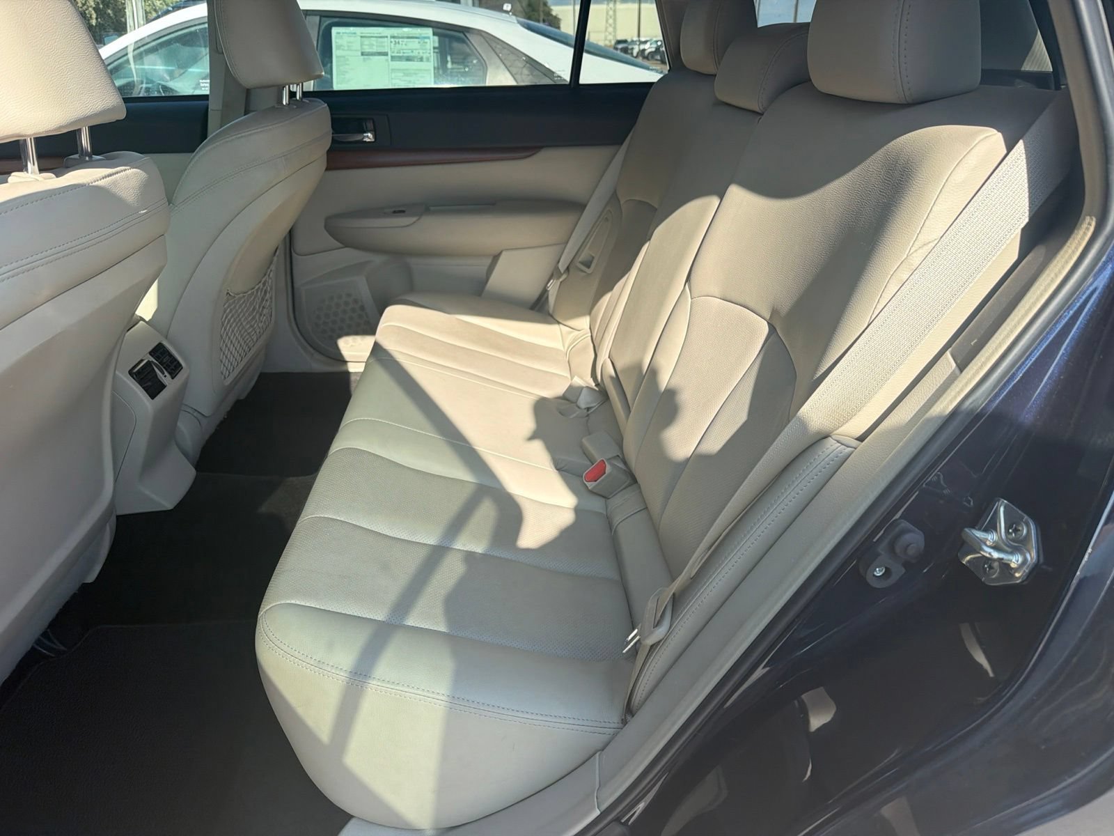 Used 2013 Subaru Outback 2.5i Limited AWD/4WD image 12