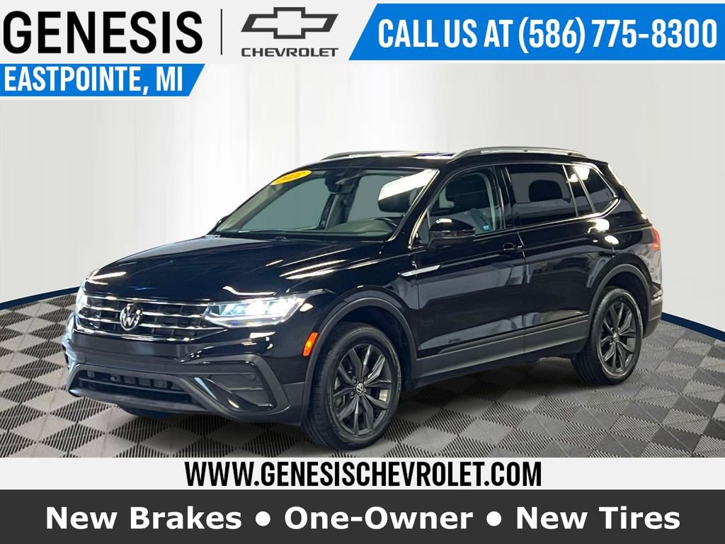 Used 2022 Volkswagen Tiguan SE AWD/4WD image 1