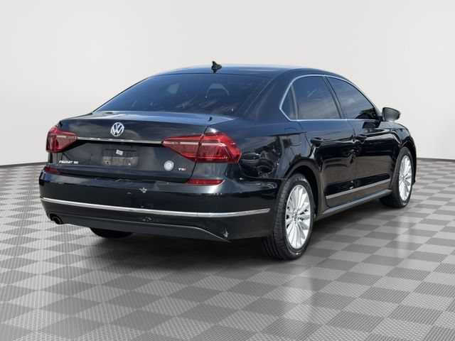 Used 2017 Volkswagen Passat 1.8T SE FWD image 6