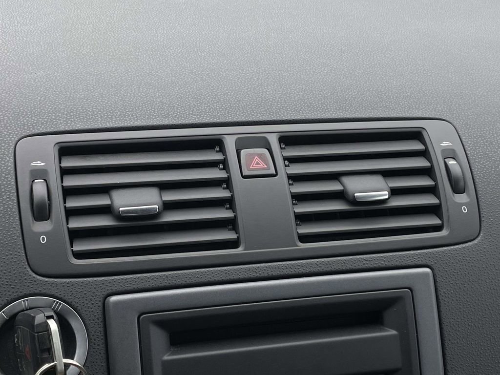 Used 2012 Volvo C30 T5 image 16