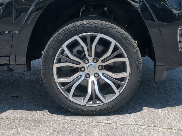 Certified 2025 RAM 1500 Tungsten w/ Off Road Group AWD/4WD image 11