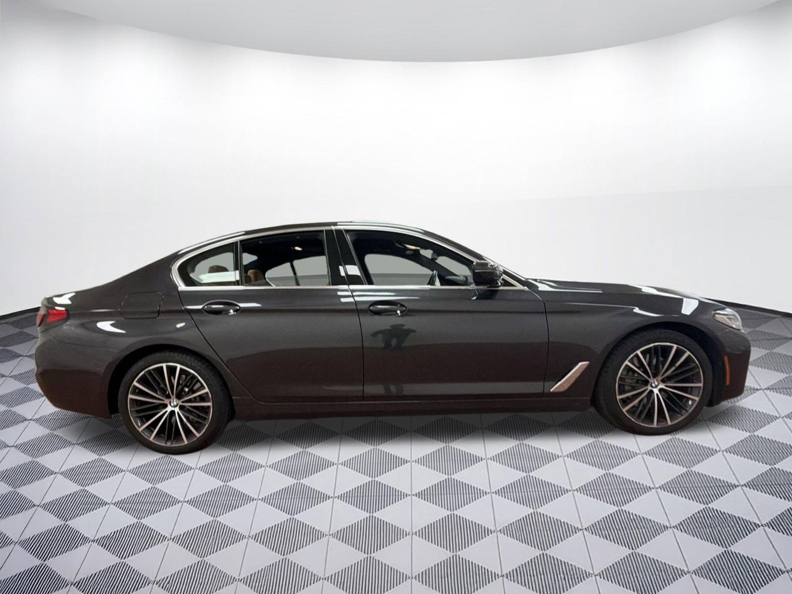 Certified 2023 BMW 530i xDrive w/ Premium Package image 7