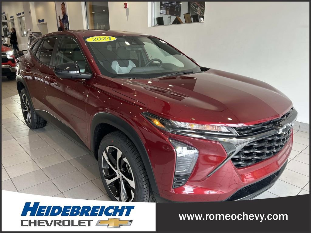 Used 2024 Chevrolet Trax RS w/ Driver Confidence Package image 1