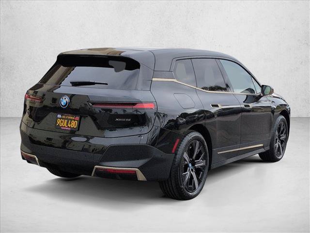 Used 2024 BMW iX xDrive50 AWD/4WD image 5