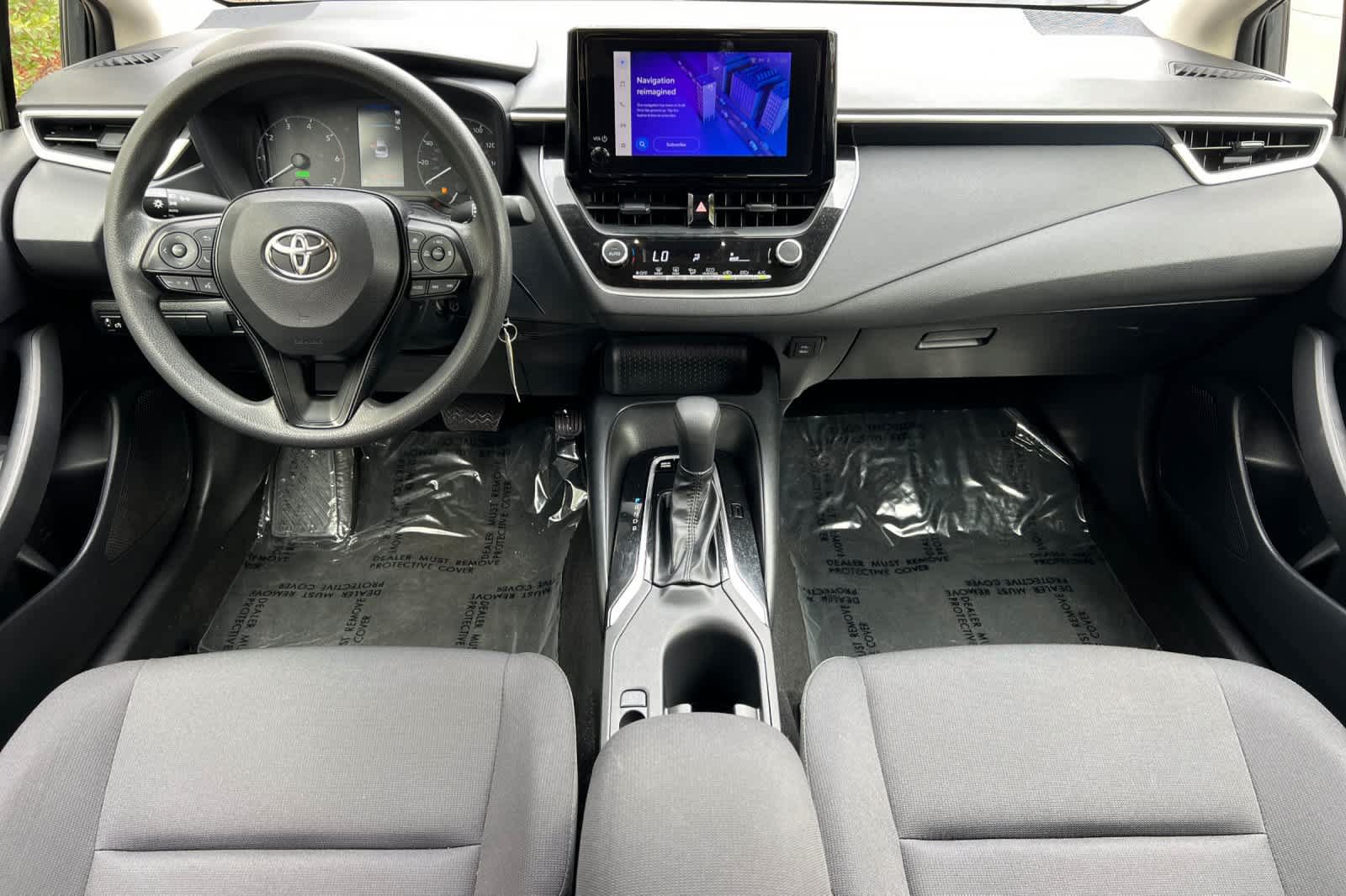 Used 2023 Toyota Corolla LE w/ Carpet Mat Package (TMS) FWD image 3