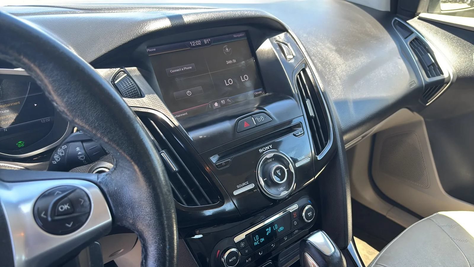 Used 2013 Ford Focus Electric Hatchback FWD image 16
