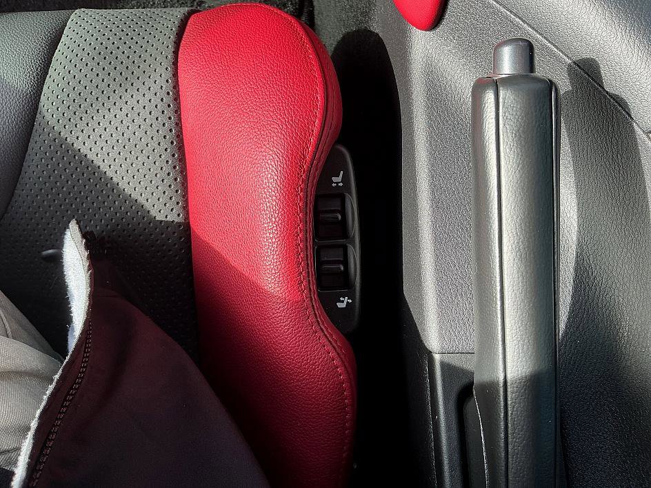 Certified 2024 Nissan Z Performance w/ Floor Mat Package image 17