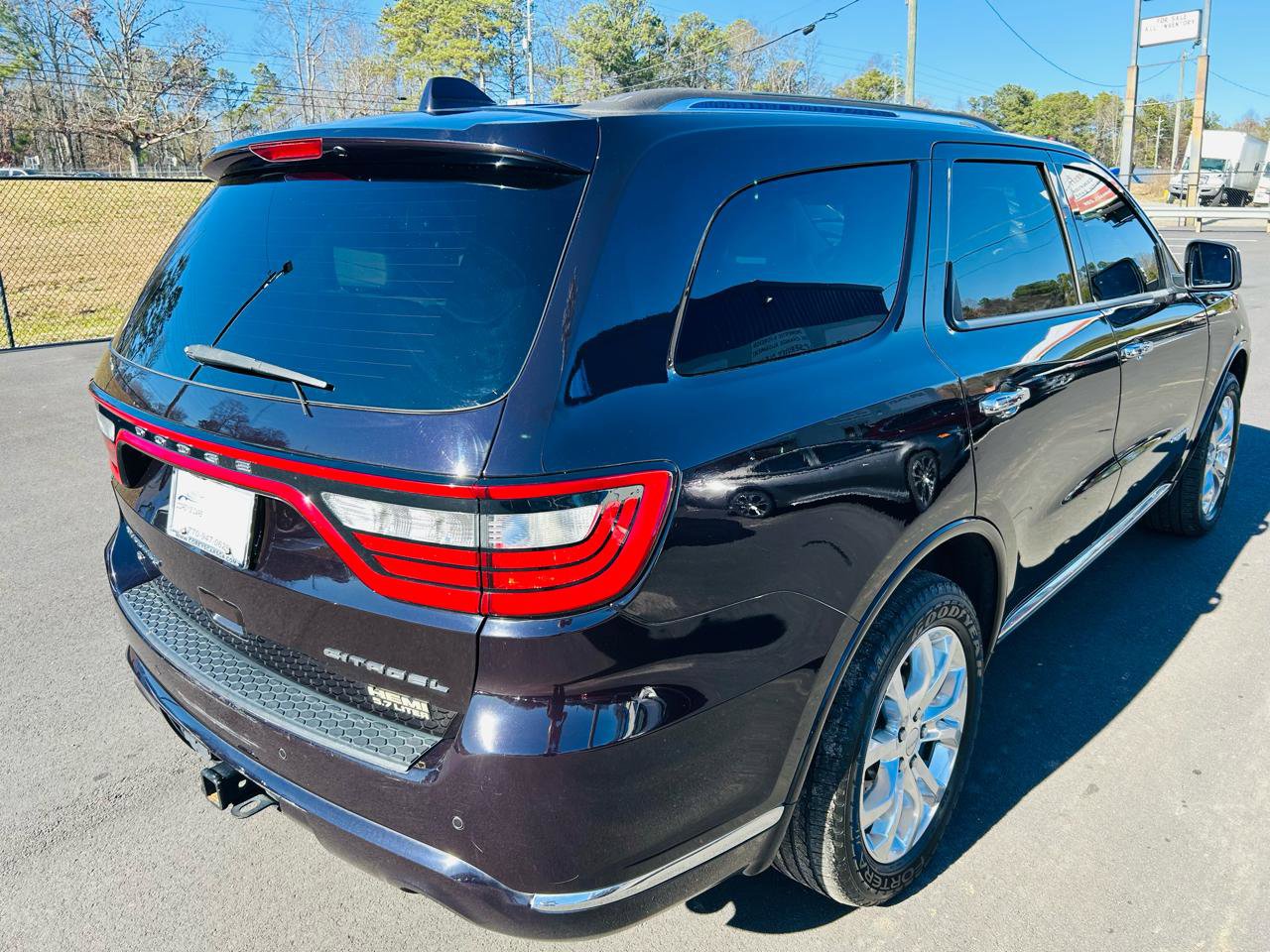 Used 2018 Dodge Durango Citadel w/ Technology Group AWD/4WD image 6
