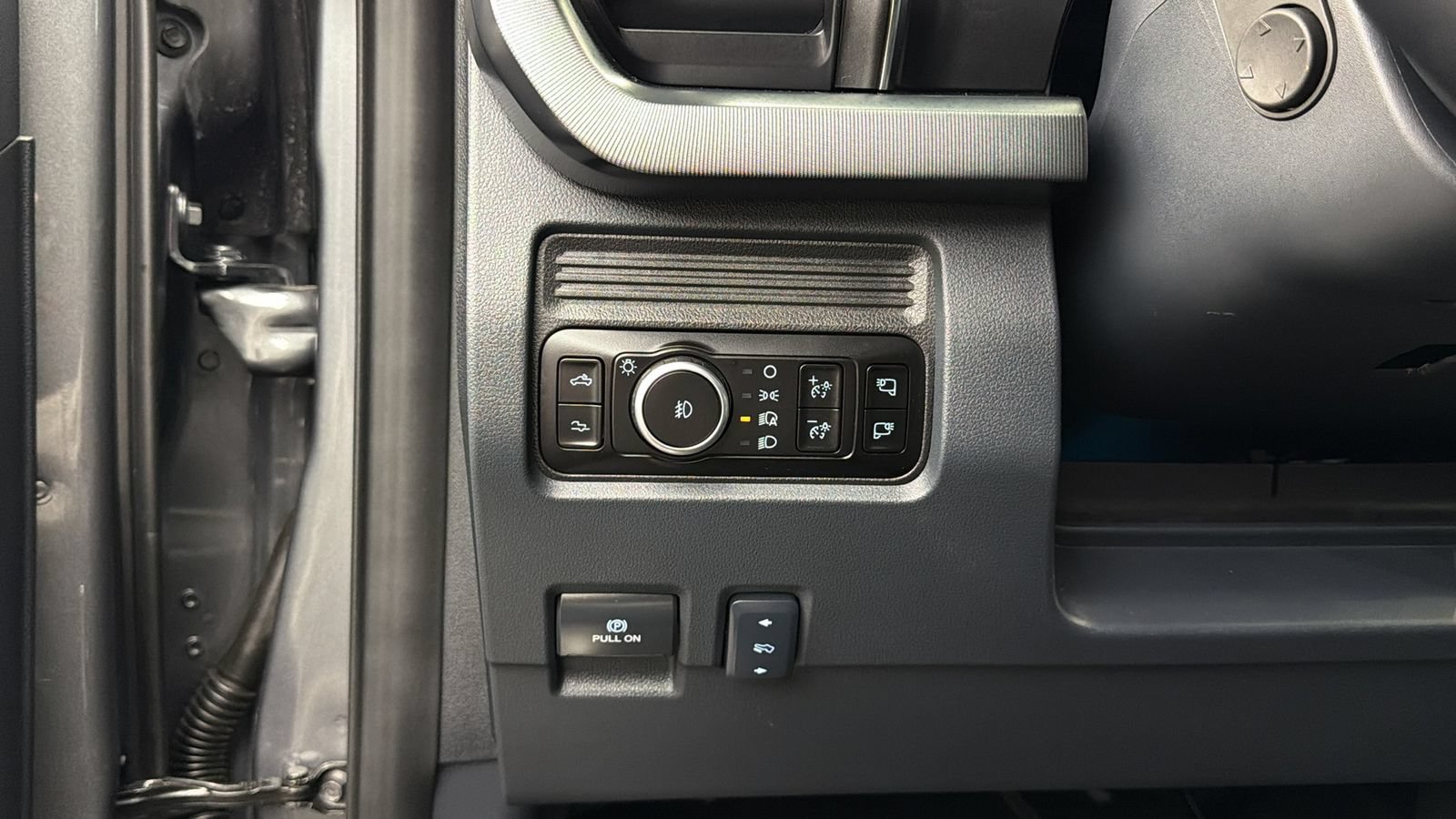 Used 2026 Ford F250 Platinum AWD/4WD image 24