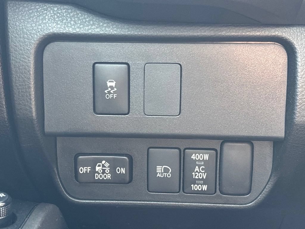 Used 2023 Toyota Tacoma TRD Off-Road AWD/4WD image 24