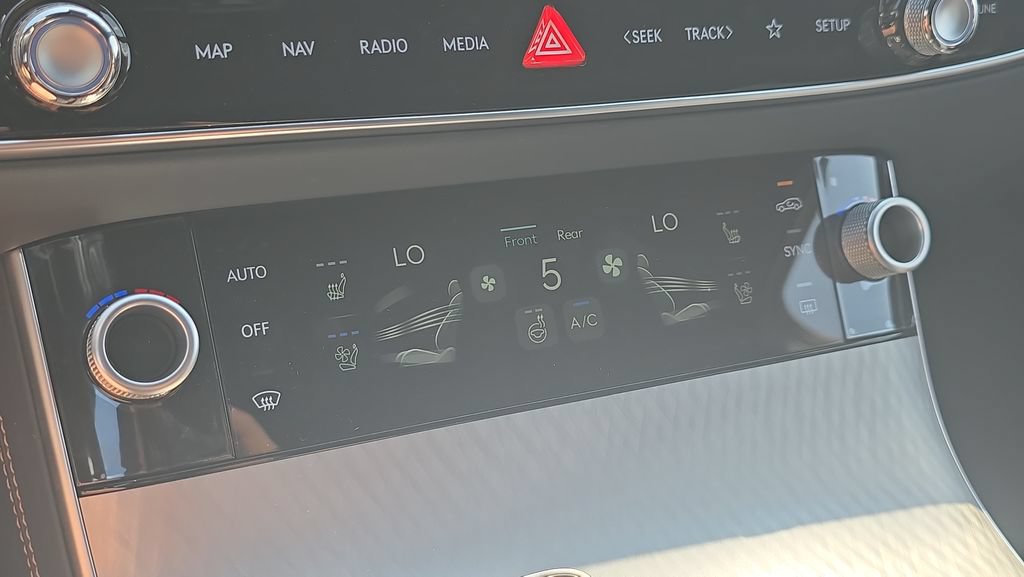 New 2026 Genesis GV70 2.5T Sport Prestige AWD/4WD image 24