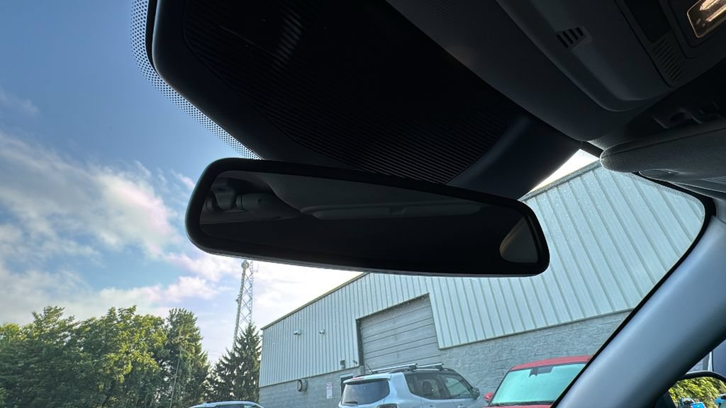 Used 2021 Ford Explorer Limited AWD/4WD image 27