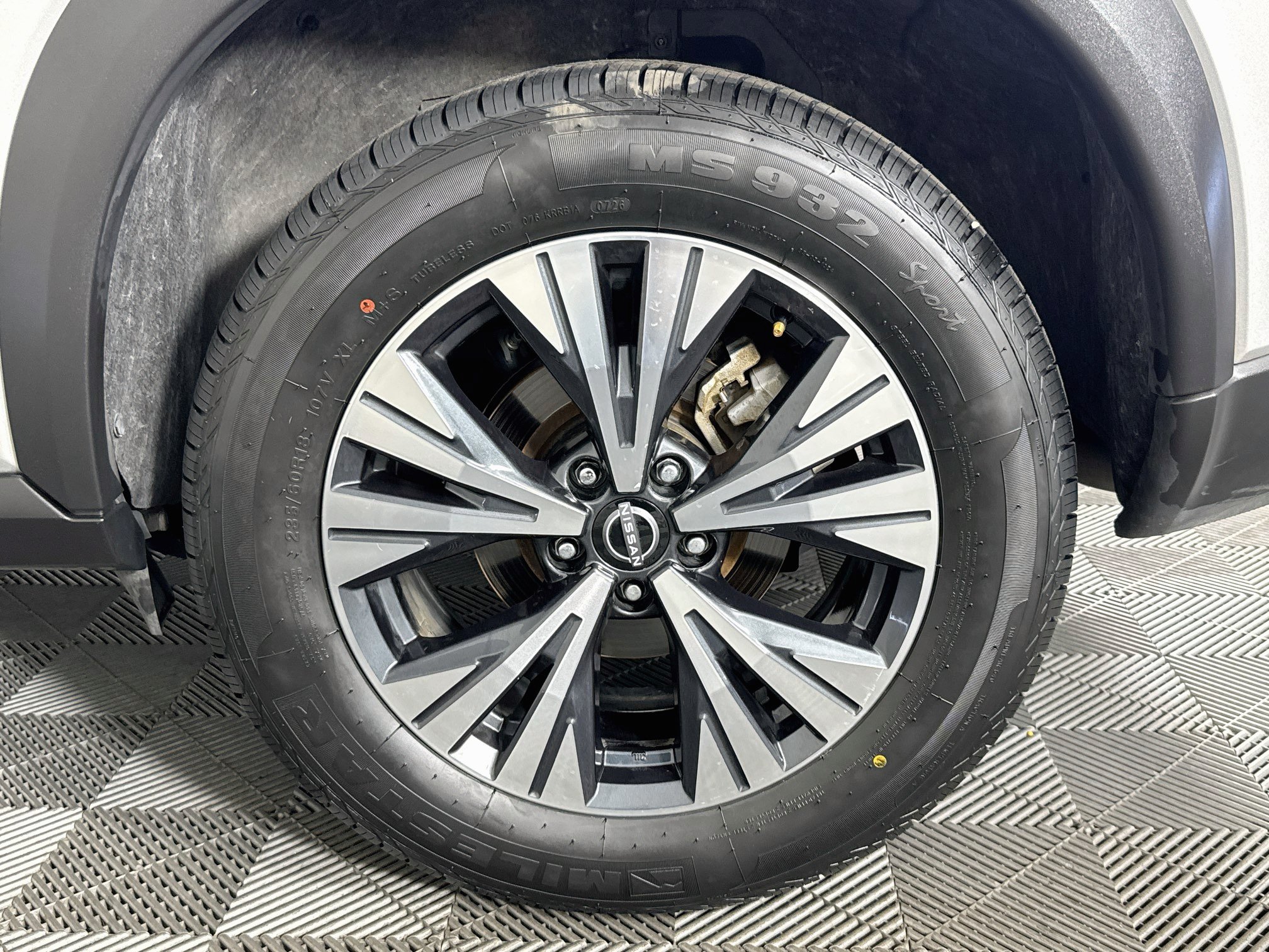 Used 2023 Nissan Rogue SV FWD image 35