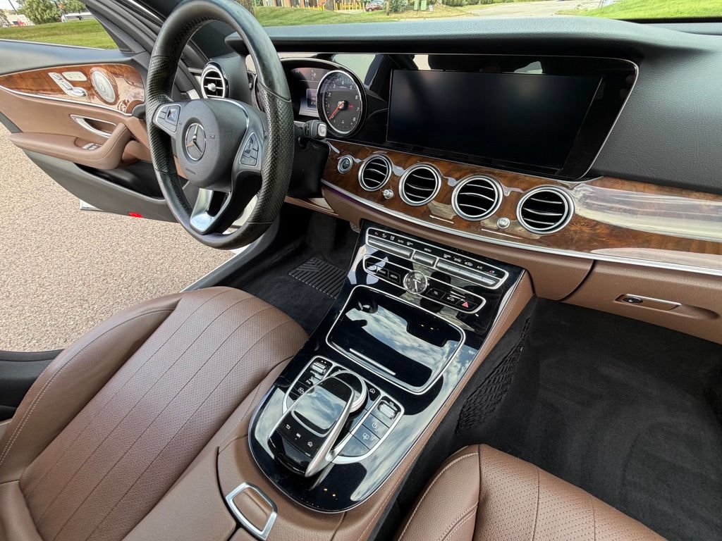 Used 2017 Mercedes-Benz E 300 4MATIC image 48