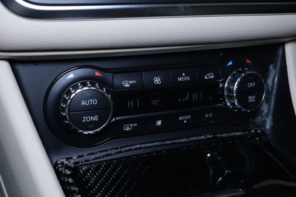 Used 2019 Mercedes-Benz GLA 250 4MATIC image 33