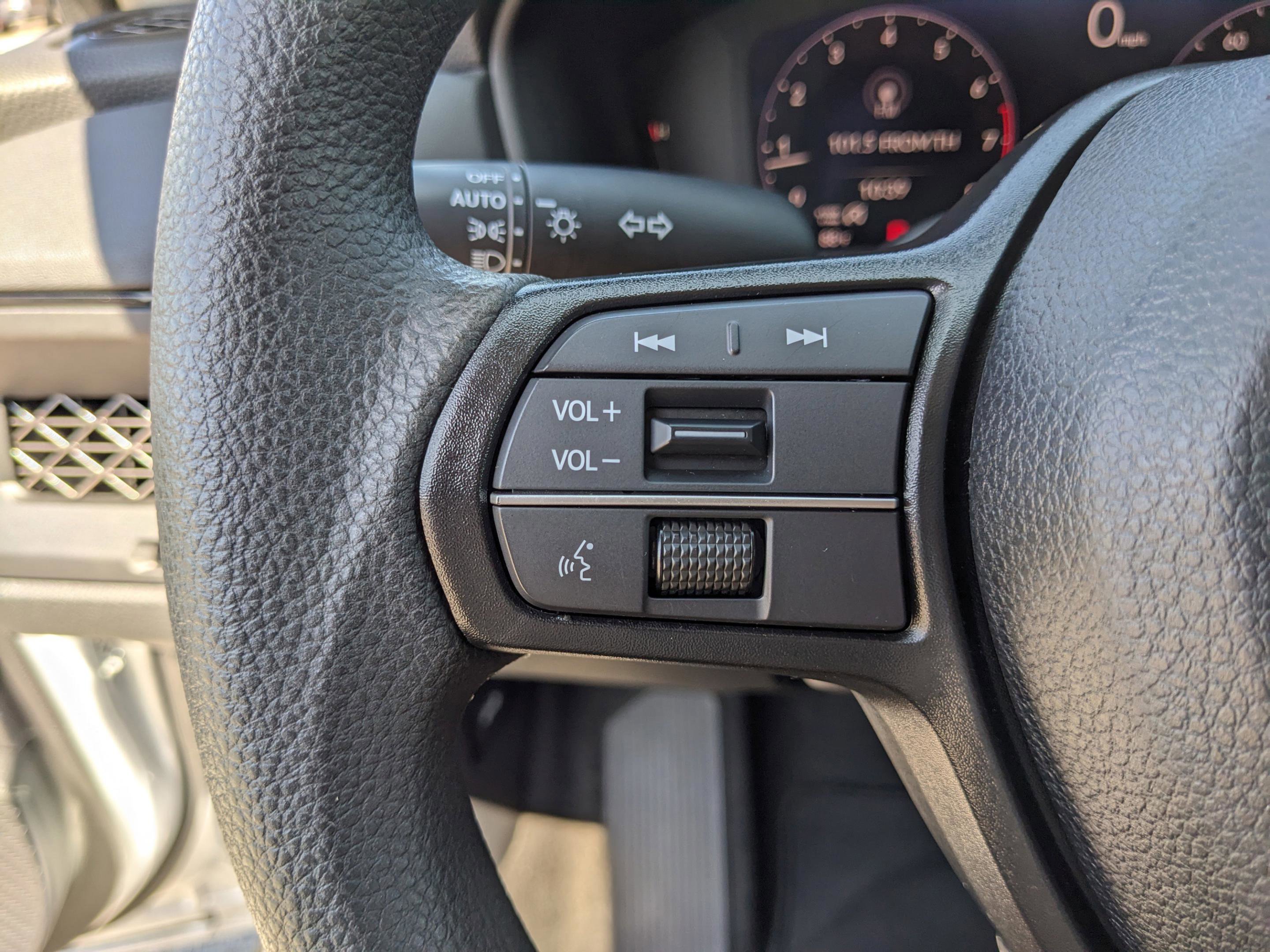 Used 2025 Honda Accord LX image 33