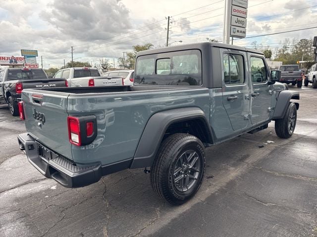 New 2026 Jeep Gladiator Sport AWD/4WD image 2