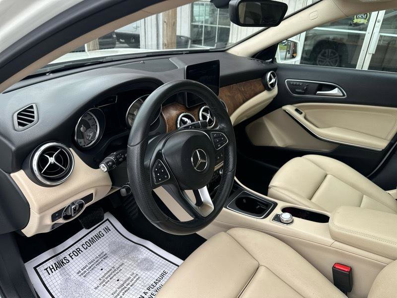 Used 2017 Mercedes-Benz GLA 250 4MATIC image 13