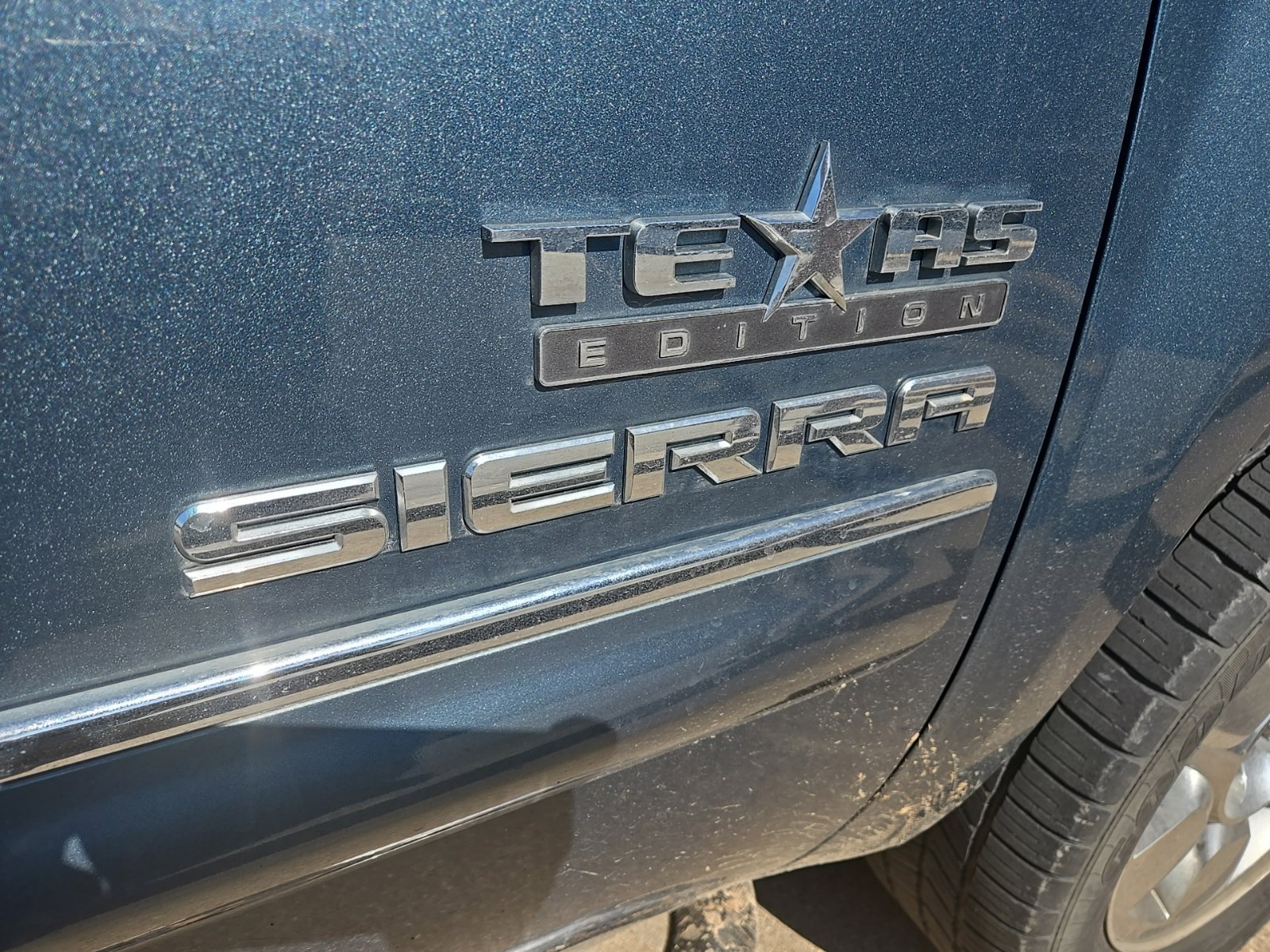 Used 2011 GMC Sierra 1500 SLE w/ Texas Edition RWD image 5