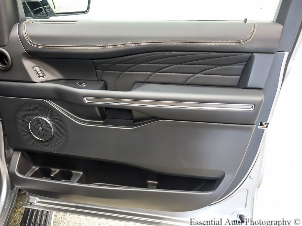 Certified 2023 Ford Expedition Platinum AWD/4WD image 28
