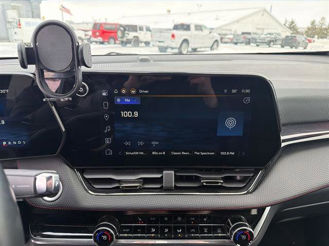 Used 2025 Chevrolet Equinox RS w/ Safety and Technology Package image 35