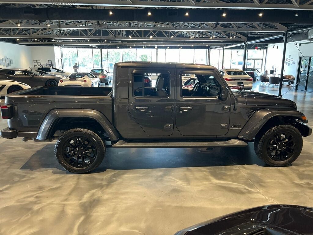 Used 2021 Jeep Gladiator Overland AWD/4WD image 4
