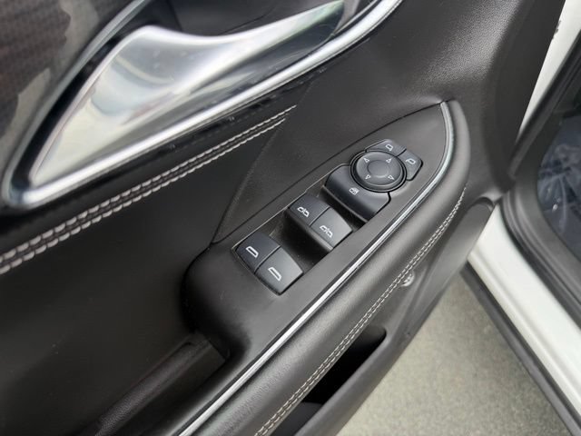 Used 2022 Buick Envision Preferred FWD image 25