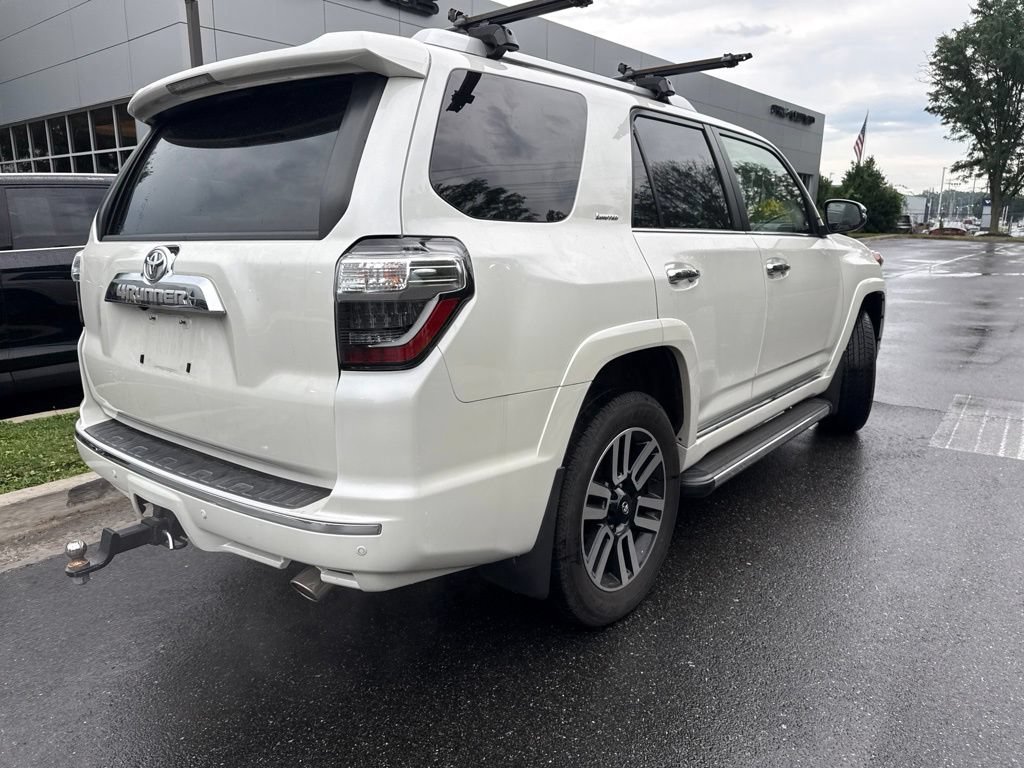 Used 2022 Toyota 4Runner Limited AWD/4WD image 7
