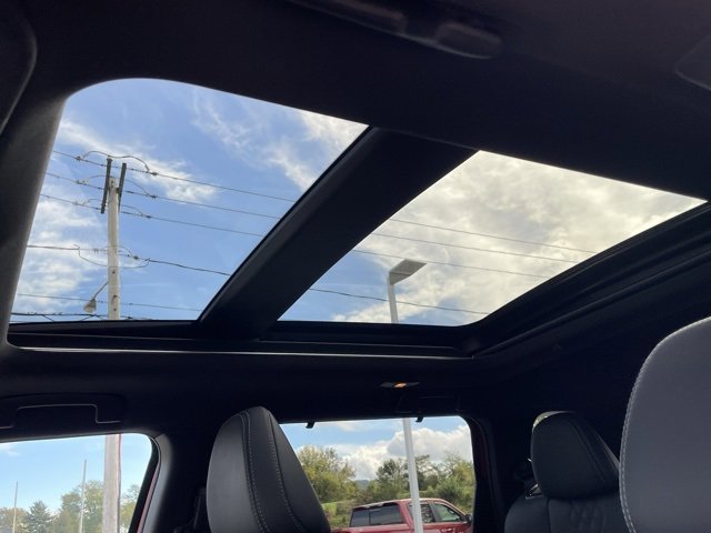 Used 2025 Mitsubishi Outlander SEL Black Edition image 4