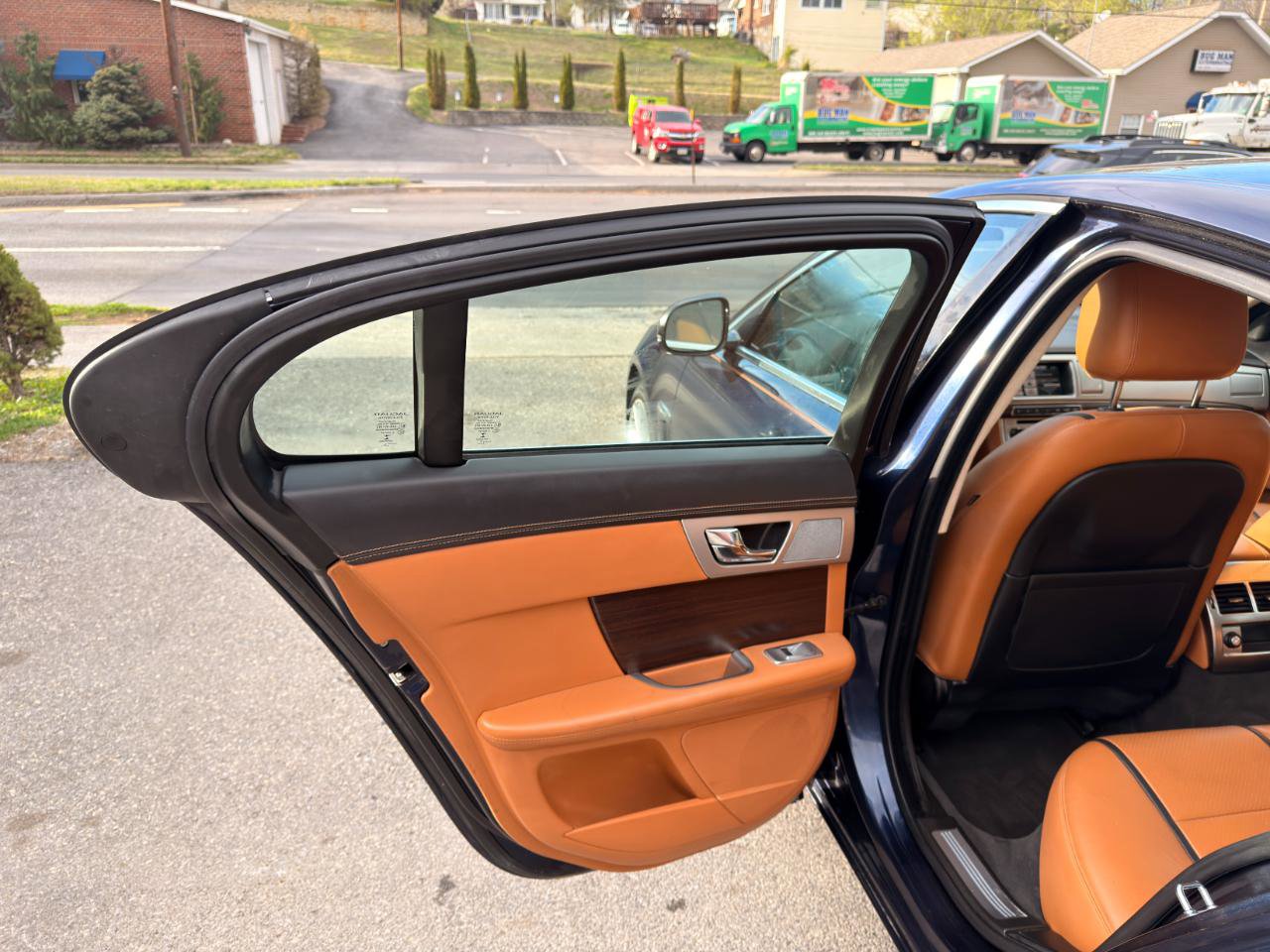 Used 2015 Jaguar XF Portfolio AWD/4WD image 12