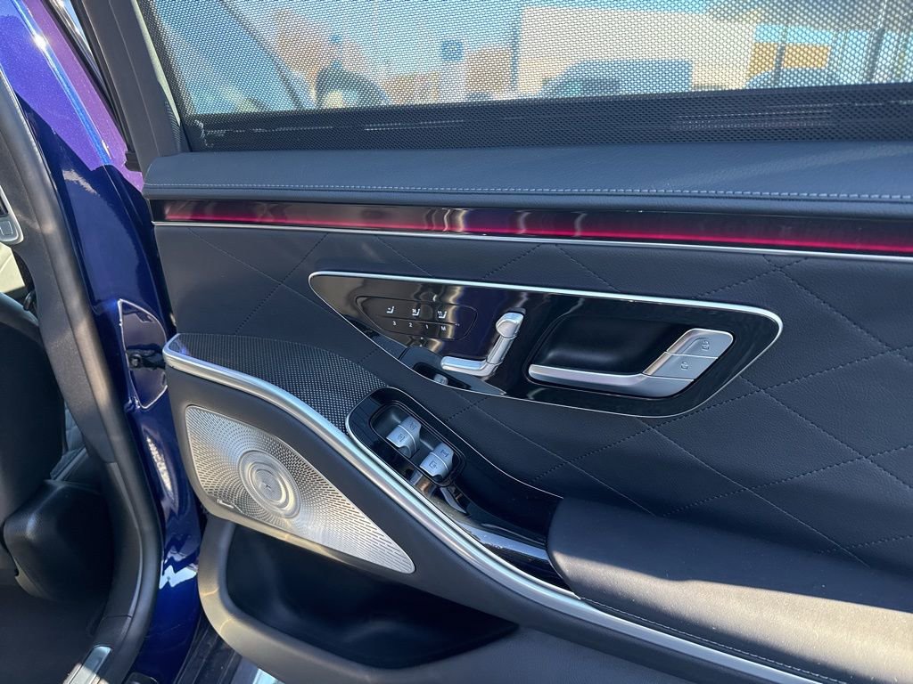 Used 2025 Mercedes-Benz S 580 4MATIC Sedan image 12