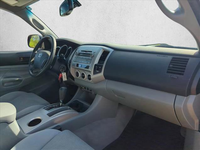 Used 2011 Toyota Tacoma 4x4 Access Cab V6 w/ TRD Sport Pkg image 24