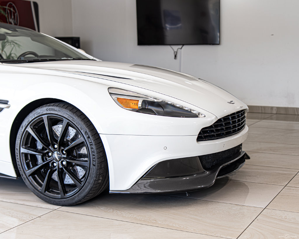Used 2016 Aston Martin Vanquish Volante RWD image 3