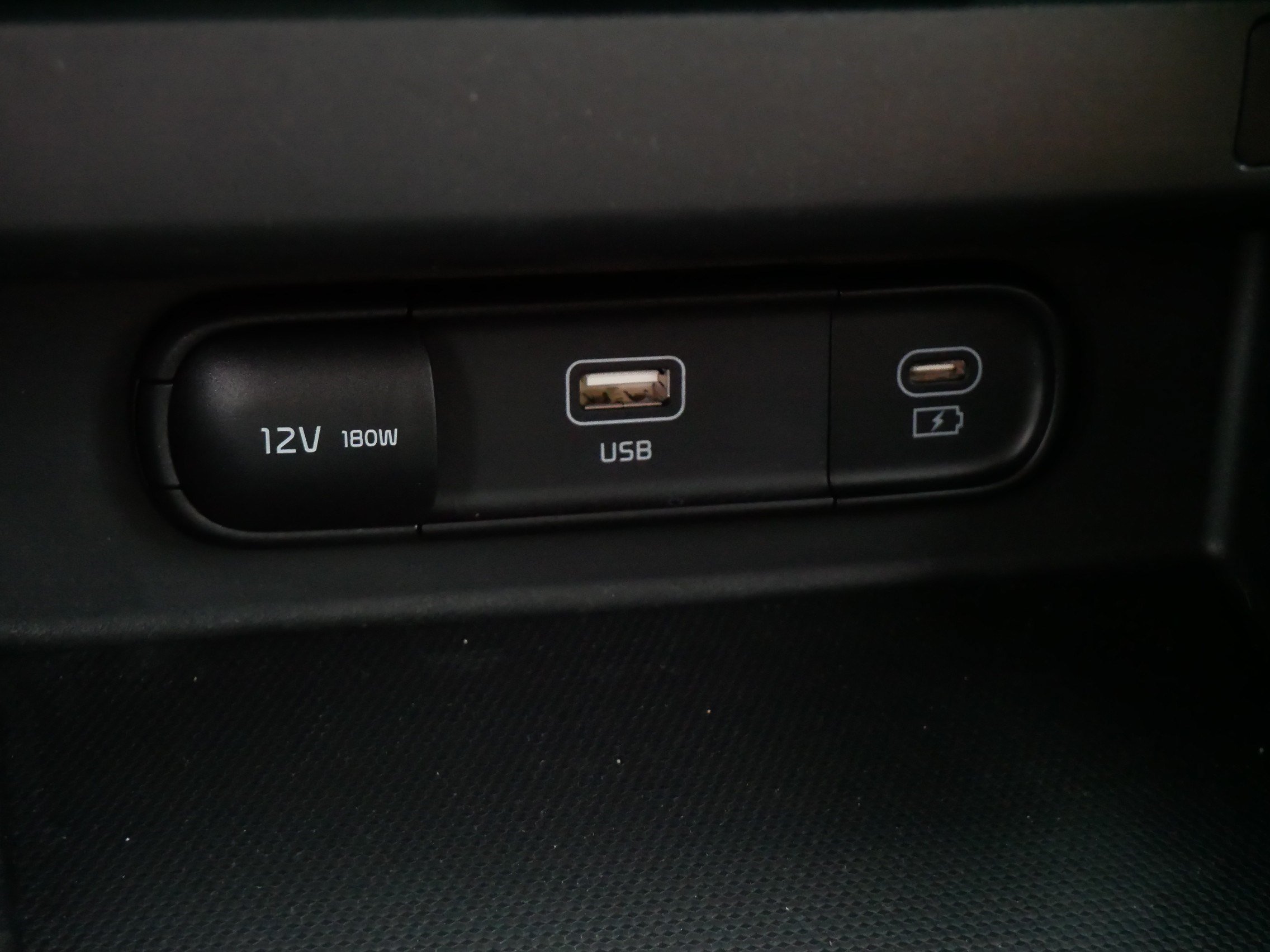 Used 2024 Kia Seltos EX AWD/4WD image 30