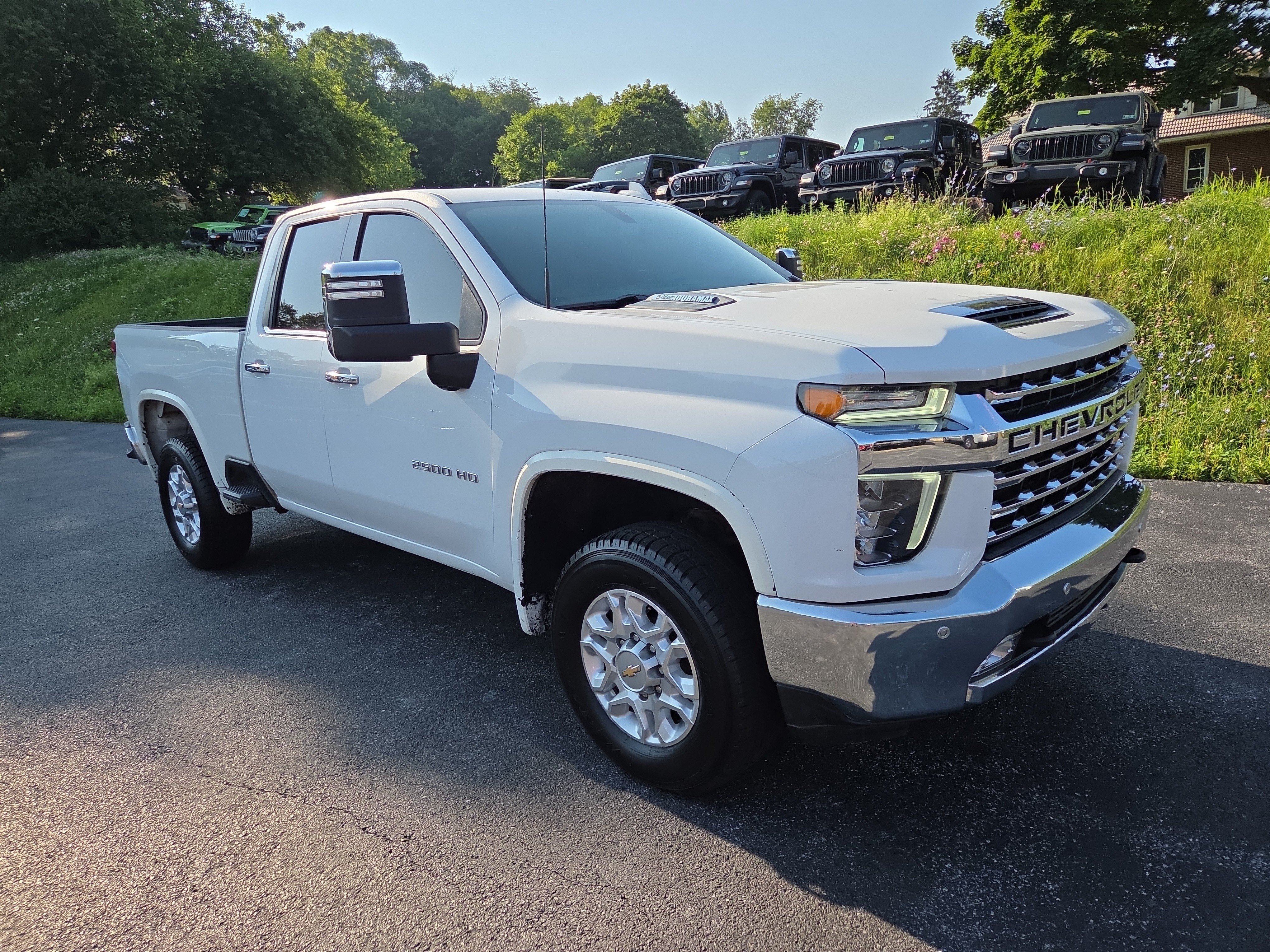 Used 2022 Chevrolet Silverado 2500 LTZ w/ Safety Package AWD/4WD image 1