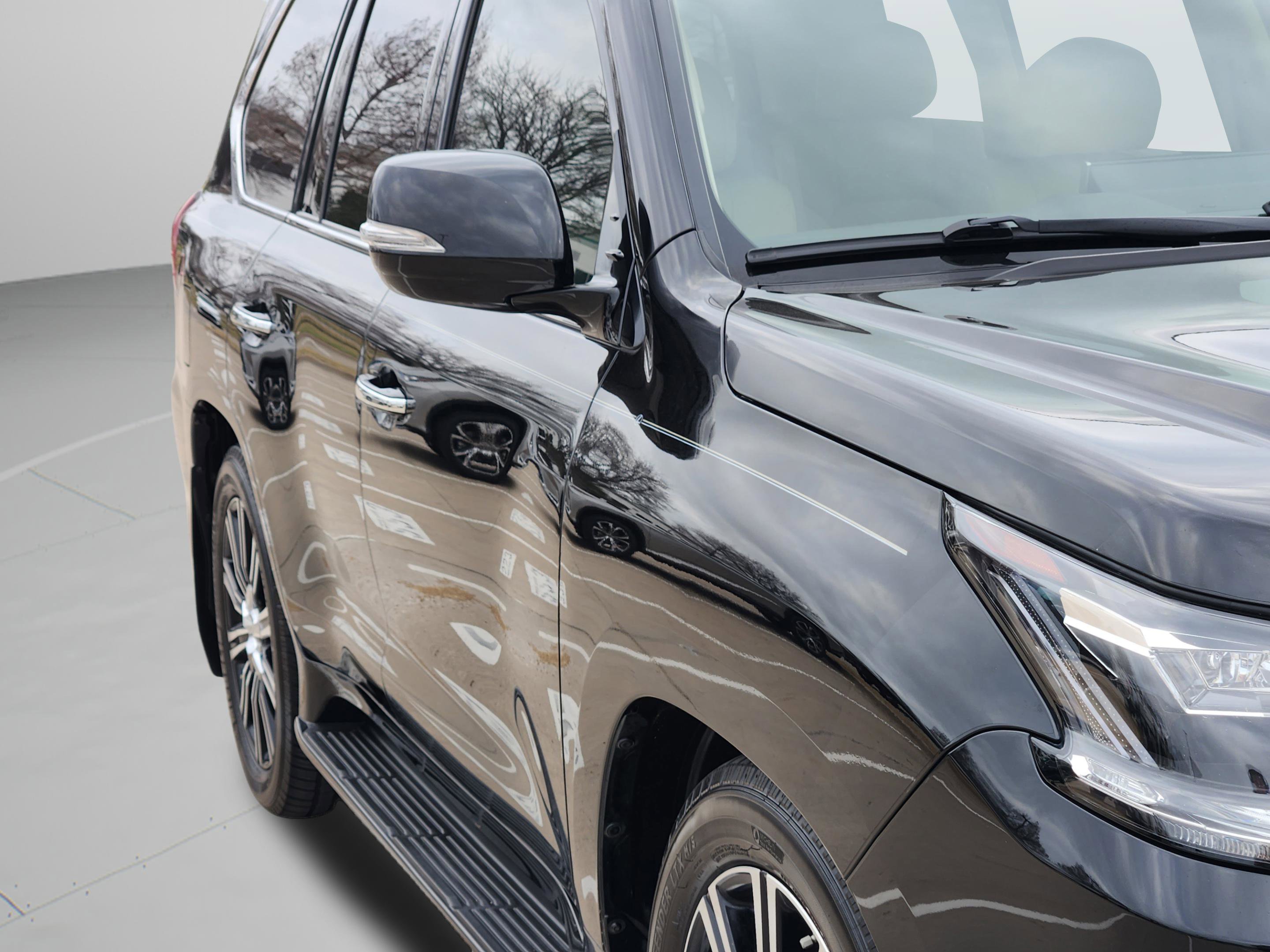 Certified 2021 Lexus LX 570 4WD w/ Luxury Package image 40