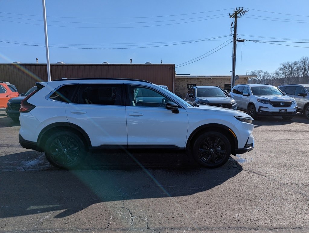 Certified 2025 Honda CR-V Sport Touring image 2