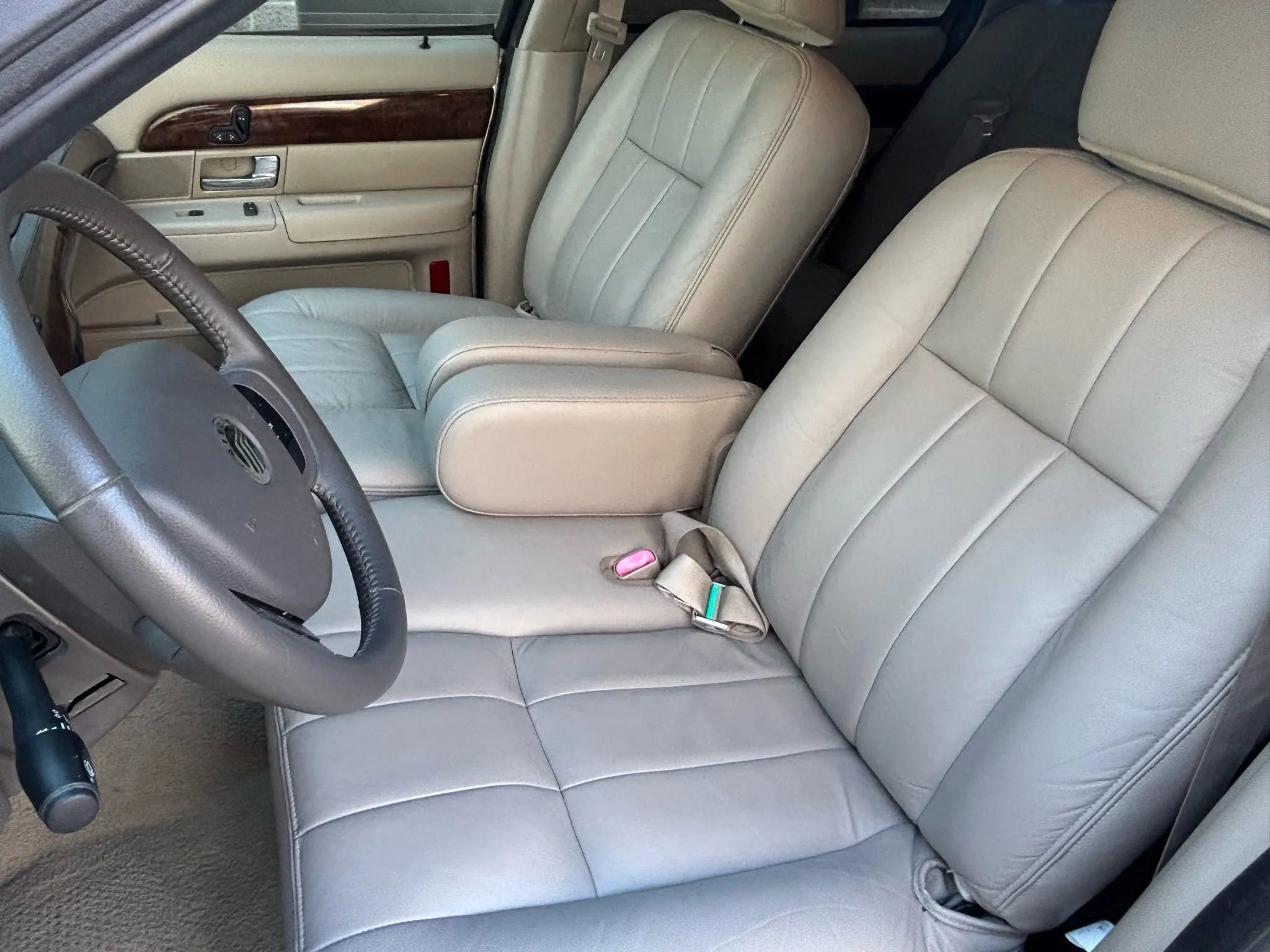 Used 2009 Mercury Grand Marquis LS image 18