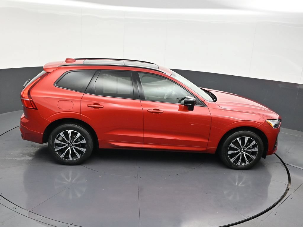 Used 2024 Volvo XC60 B5 Core AWD/4WD image 20