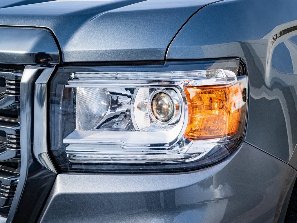 Used 2022 GMC Canyon AT4 image 14