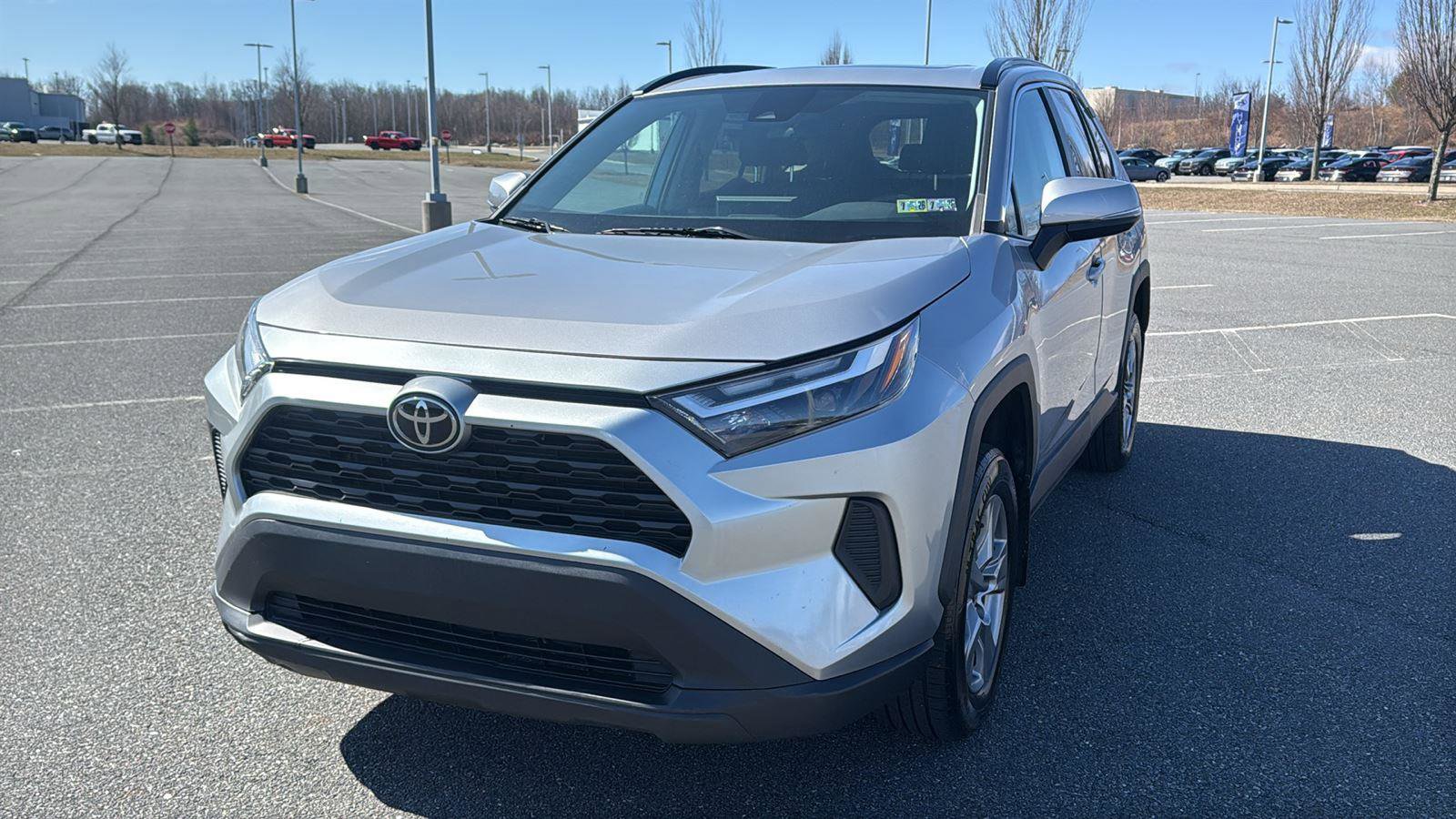 Used 2022 Toyota RAV4 XLE w/ Convenience Package image 14
