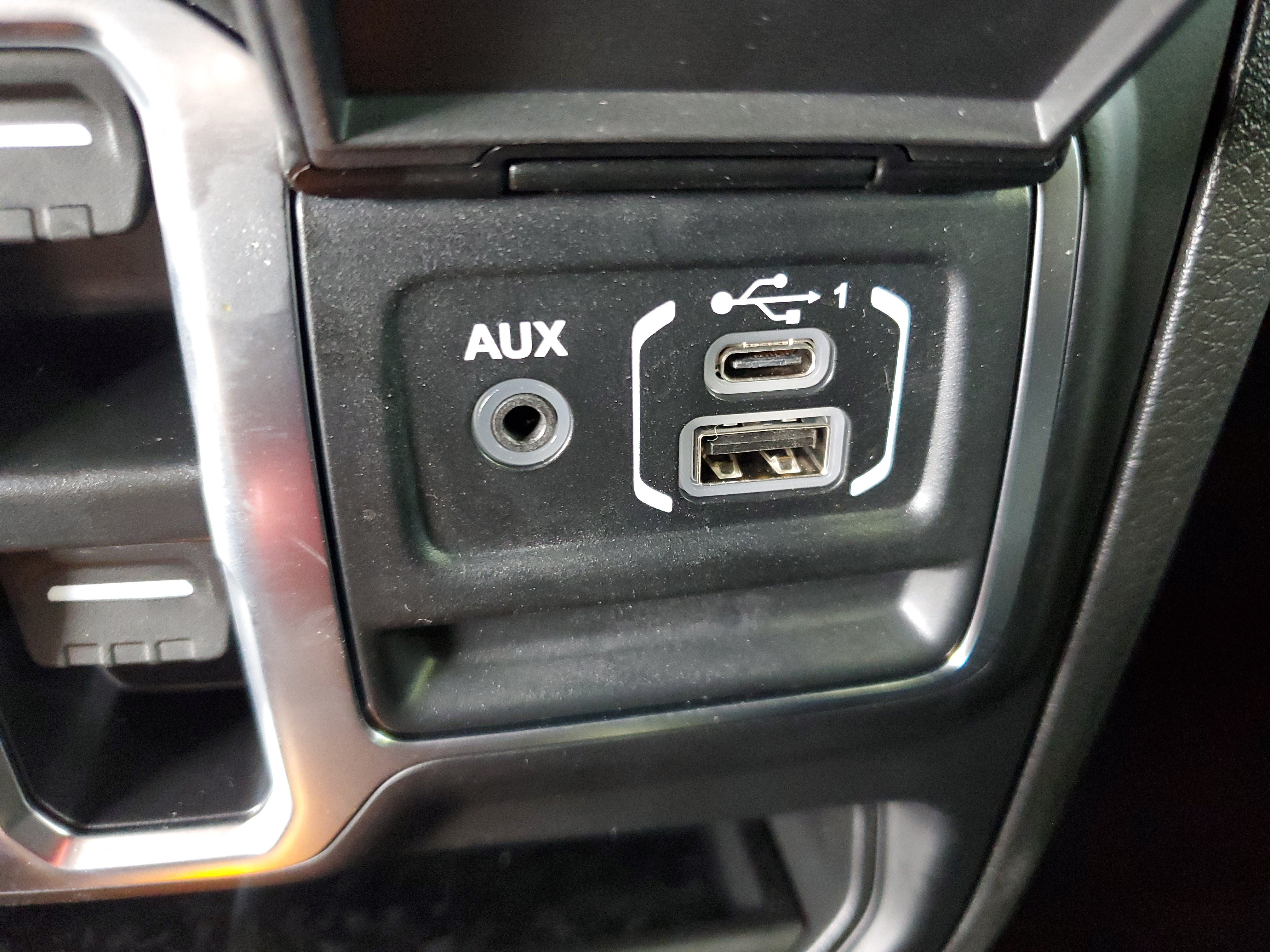 New 2025 Jeep Wrangler Unlimited Sahara w/ Safety Group AWD/4WD image 28