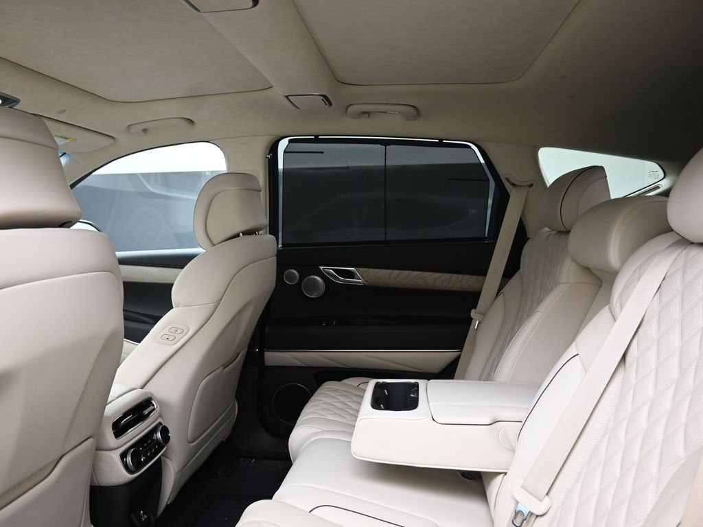 Used 2024 Genesis GV80 3.5T w/ Prestige Package image 18