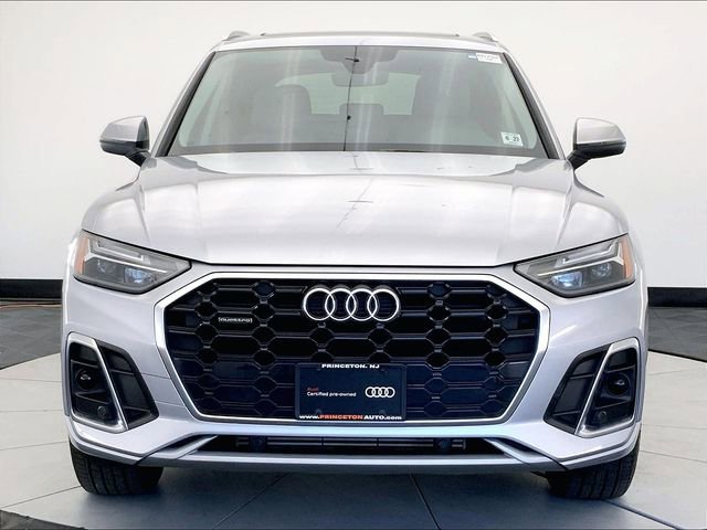 Certified 2022 Audi Q5 2.0T Premium w/ Convenience Package image 3