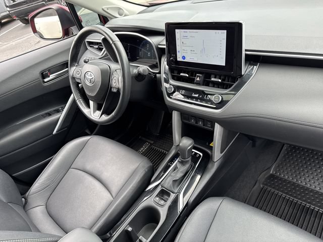 Used 2023 Toyota Corolla Cross XLE w/ Convenience Package AWD/4WD image 28