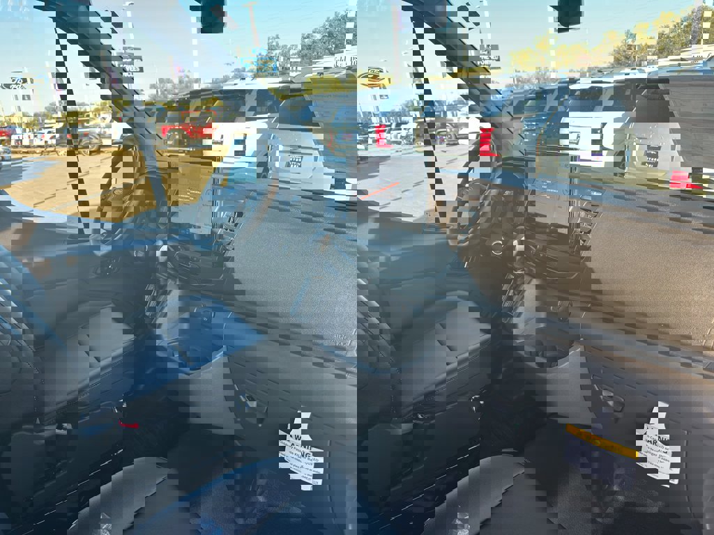 New 2026 Ford Transit 250 148 Medium Roof w/ Load Area Protection Package image 25