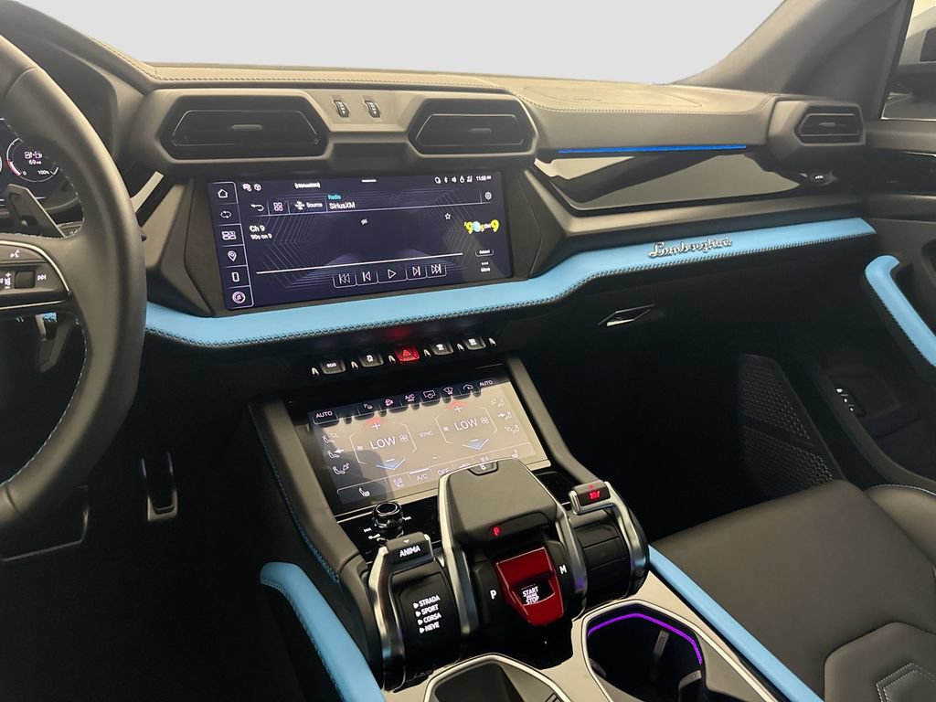 Used 2025 Lamborghini Urus S AWD/4WD image 25