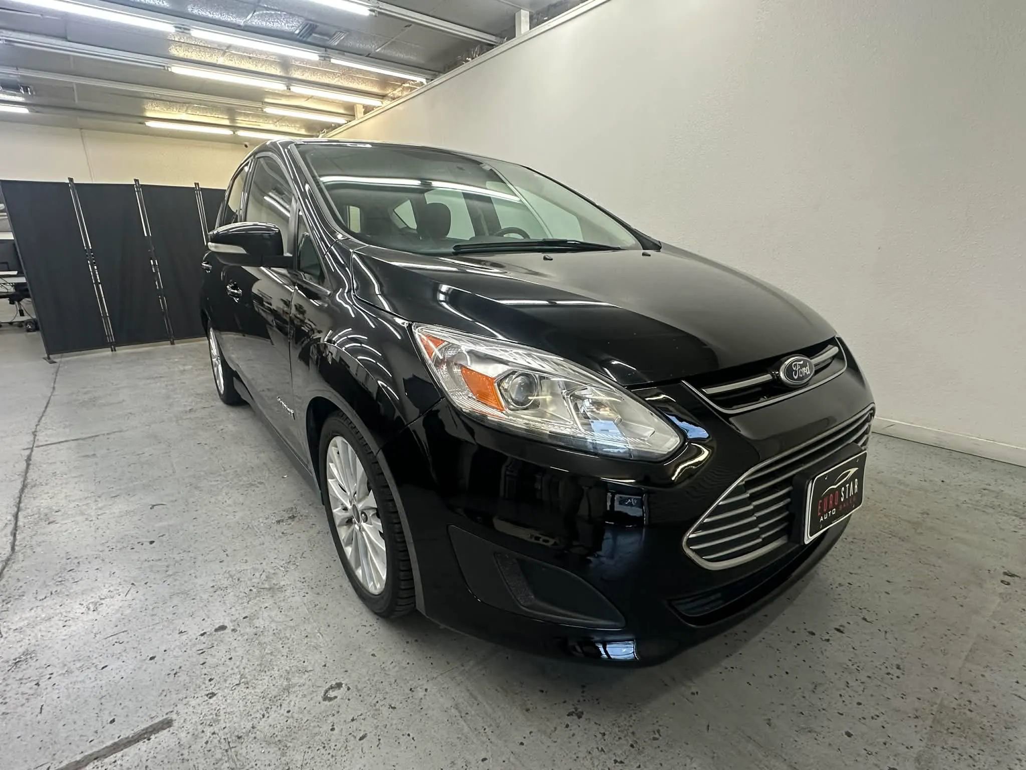 Used 2018 Ford C-MAX SE w/ Interior Protection Package image 31